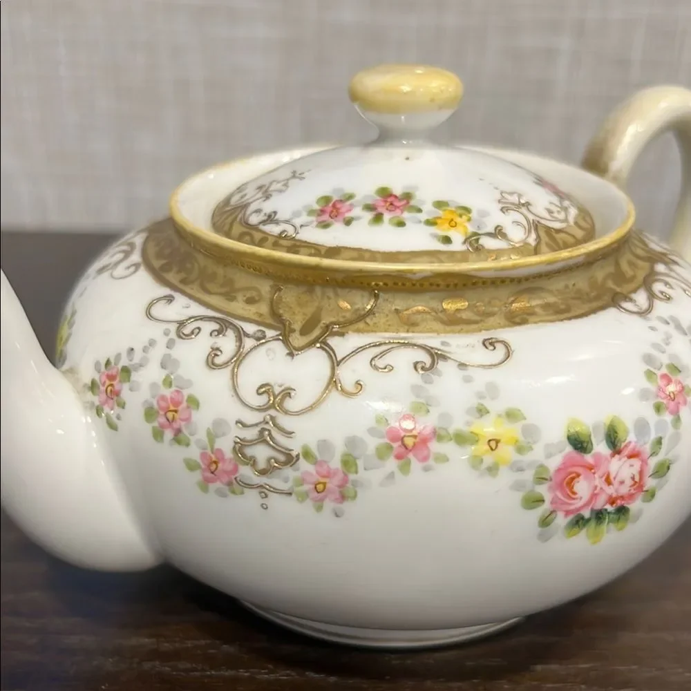 Antique Noritake Nippon Maple Leaf Teapot 1891 Hand Painted Gold Pink Roses